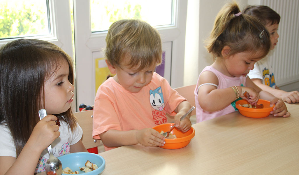 Repas - Crèche Catiminis 2
