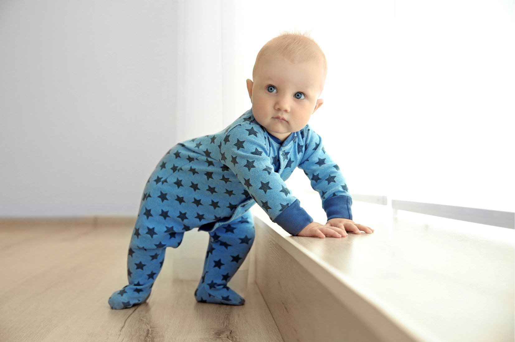 Bébé se mettre debout