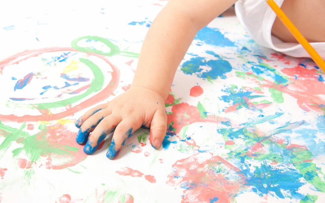 Activités d&rsquo;éveil pour bébé : 7 idées simples à faire à la maison